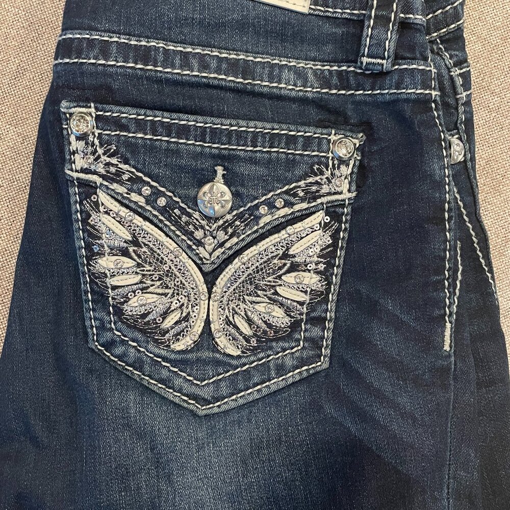 Miss Me Dark Denim Embellished Capri Size 26